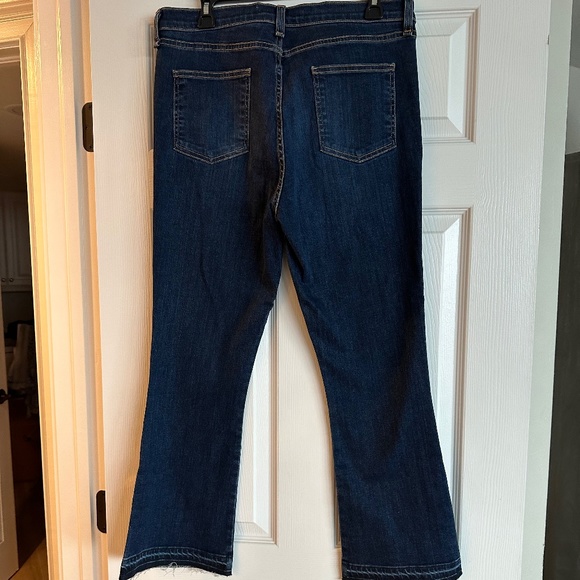 Veronica Beard Button Hem Baby Boot Jeans Size 32 - Picture 9 of 10